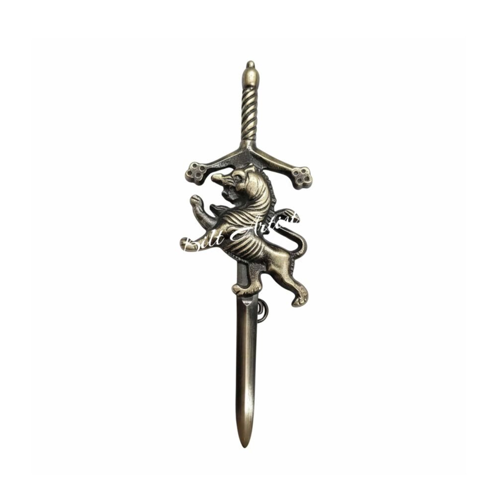 Scottish Rampant lion kilt pin